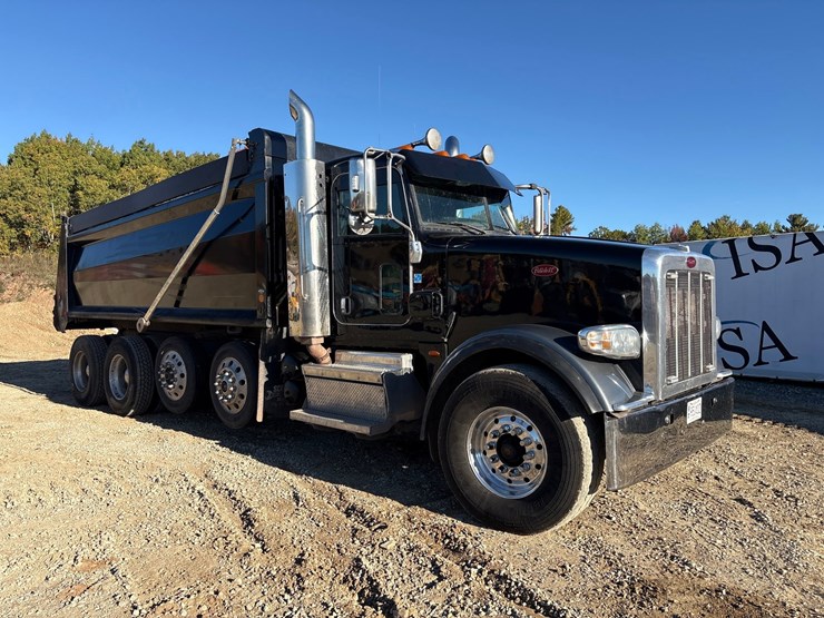 2019-peterbilt-367-image-7