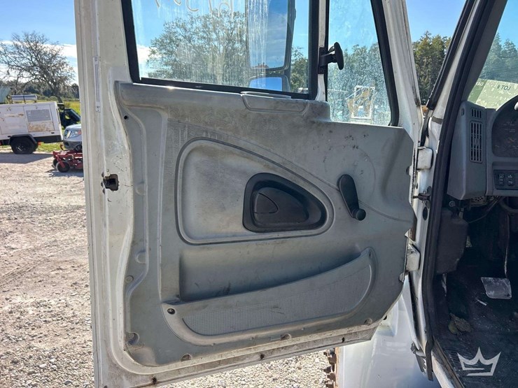 2006-international-durastar-4300-image-14
