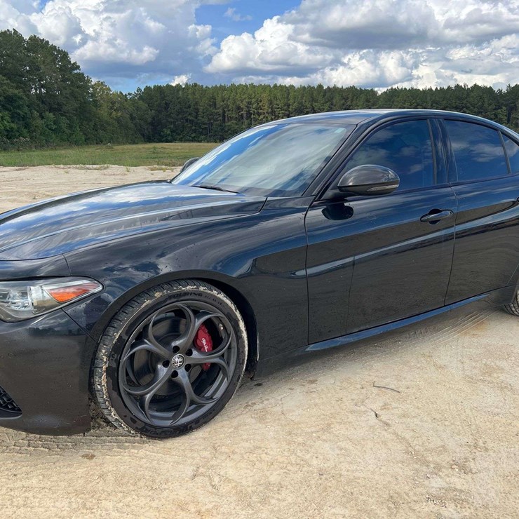 2019 Alfa Romeo Giulia 4-Door Sedan (105,950 Miles)