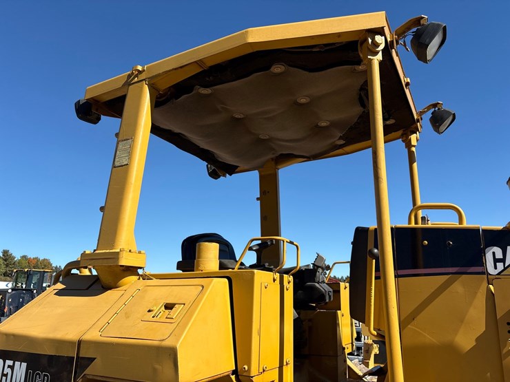 caterpillar-d5m-lgp-image-16