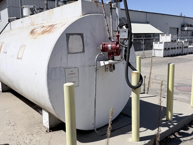 split-fuel-tank-image-1