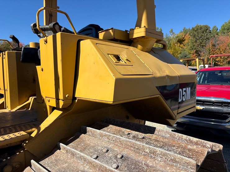caterpillar-d5m-lgp-image-10