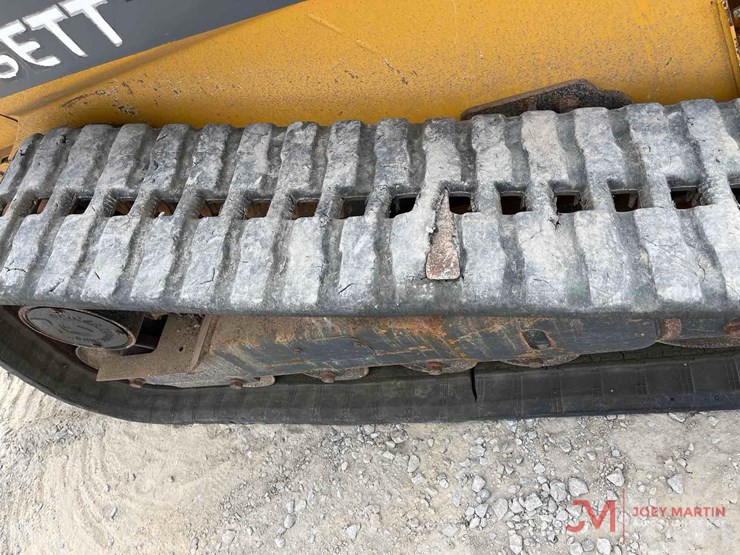 deere-325g-image-5