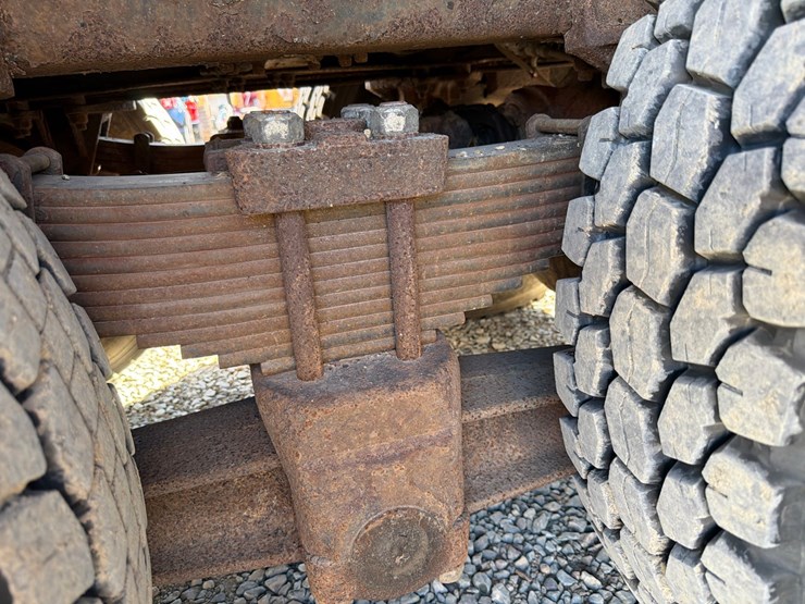 ford-l9000-image-69