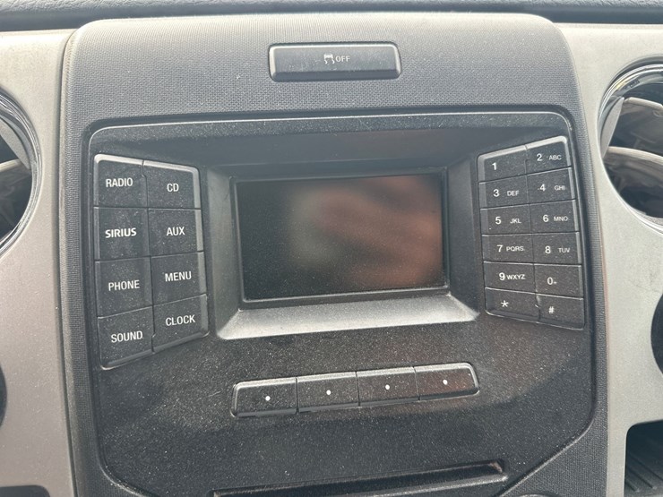 2013-ford-f150-image-48