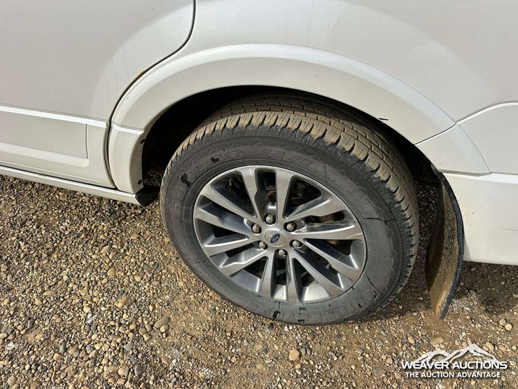 2016-ford-expedition-limited-image-44
