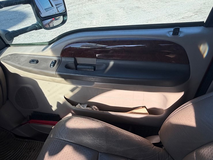 2002-ford-f250-lariat-image-38