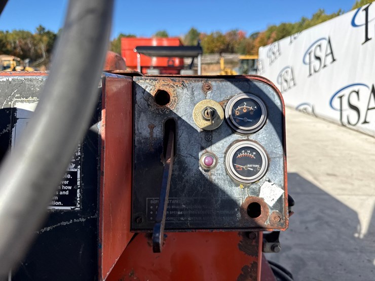 ditch-witch-350sx-image-31