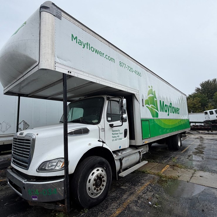 2010 FREIGHTLINER M2 106