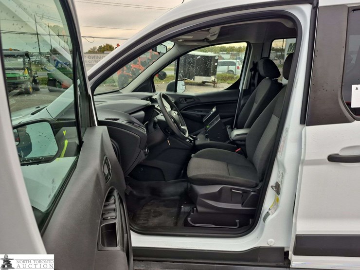 2014-ford-transit-connect-image-11