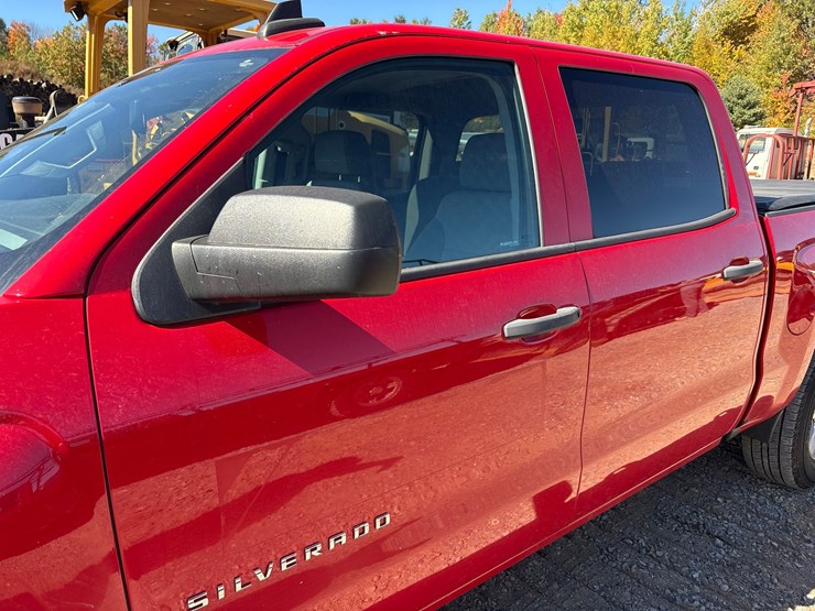 2018-chevrolet-silverado-1500-image-12