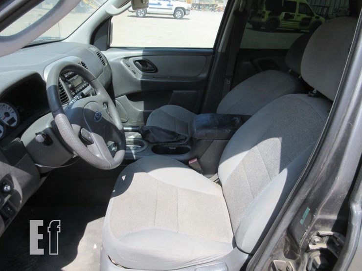 2005-ford-escape-xlt-image-6