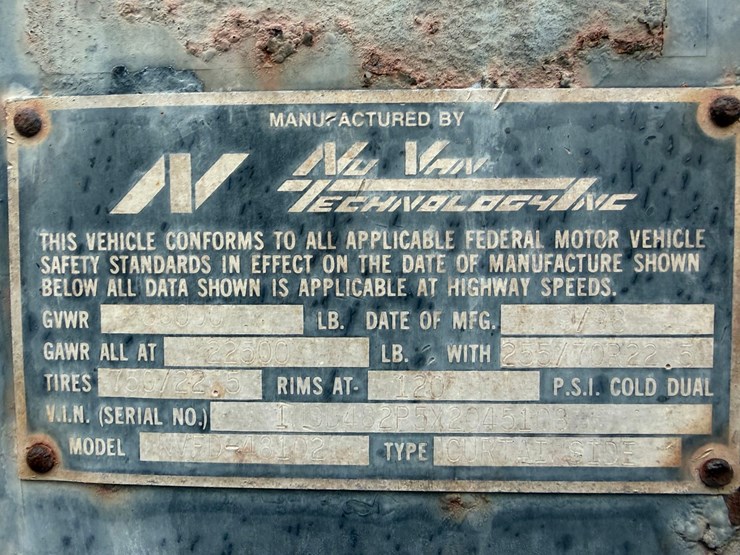 #1652-•-1999-nu-van-technology-inc.-48'-curtain-side-semi-trailer-image-26