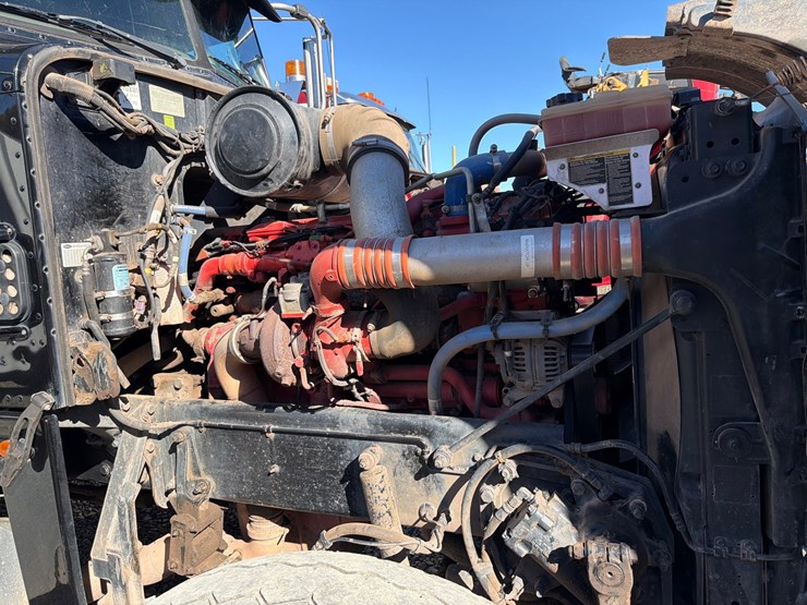 2019-peterbilt-367-image-67