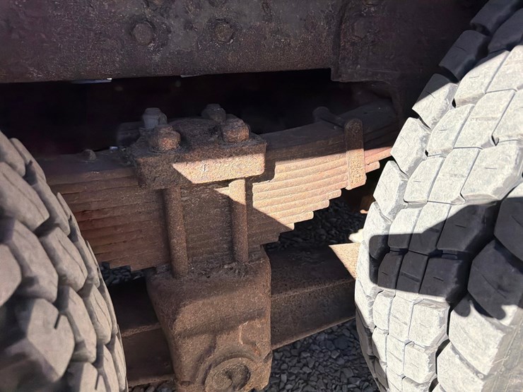 ford-l9000-image-22