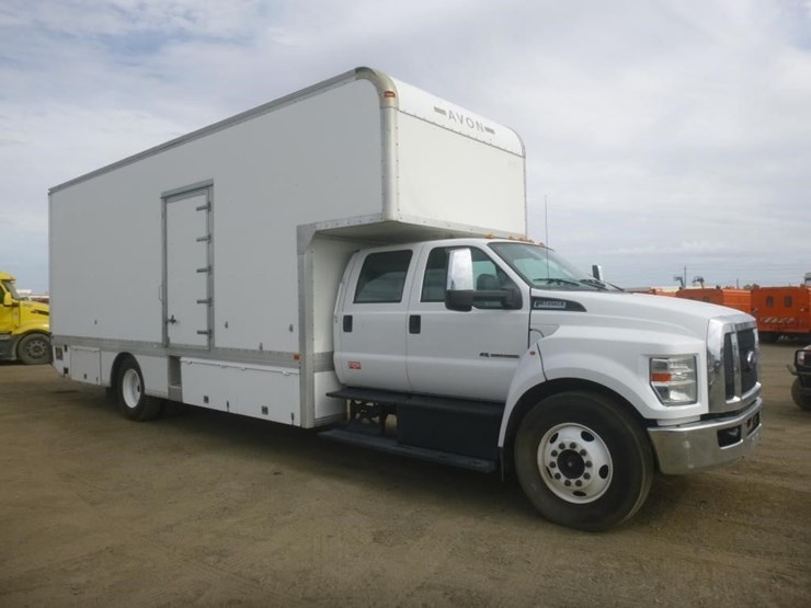 2016-ford-f650-xlt-image-2