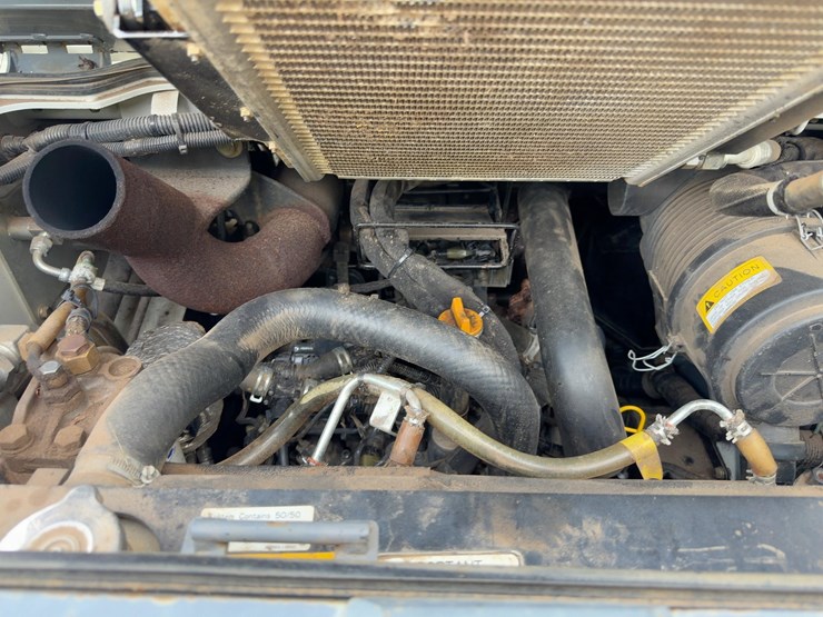 2019-takeuchi-tl6r-image-18