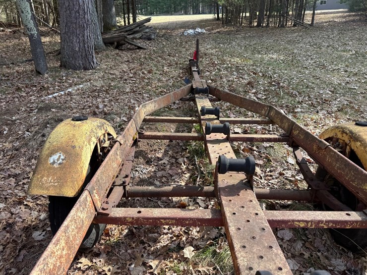 #1233-•-16'-boat-trailer-image-8