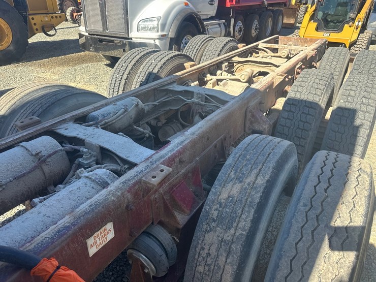 mack-rb688s-image-24