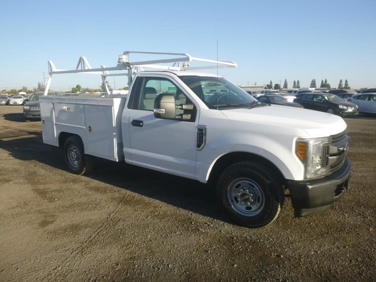 2017-ford-f250-image-2