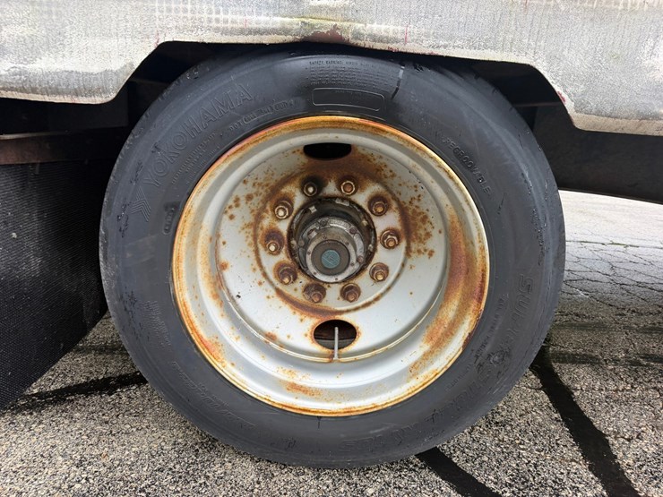 #1652-•-1999-nu-van-technology-inc.-48'-curtain-side-semi-trailer-image-24