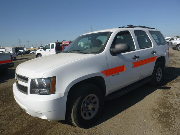 2014-chevrolet-tahoe-image-2