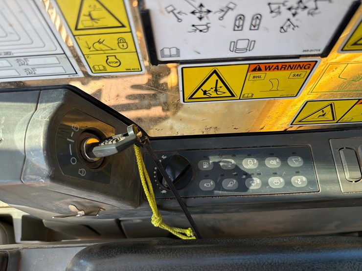 2013-caterpillar-c9-image-97