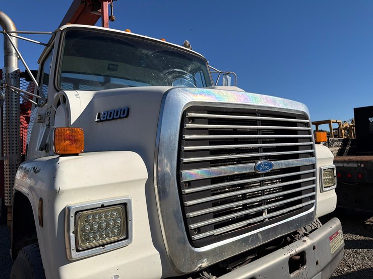 ford-l9000-image-82
