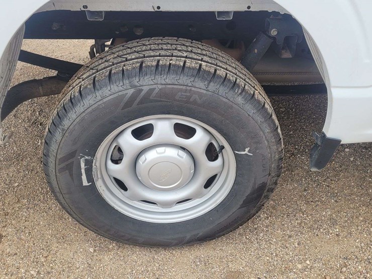 2023-ford-f150-image-17