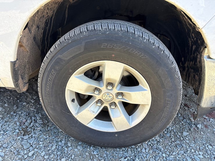 2019-ram-1500-classic-image-68