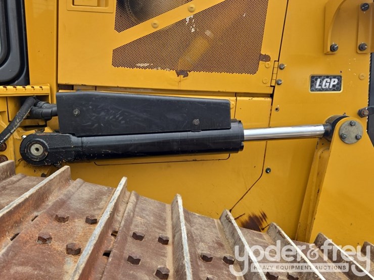 2021-caterpillar-d5-lgp-image-33