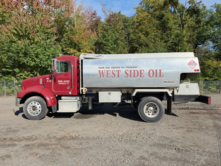 2001-peterbilt-330-image-2