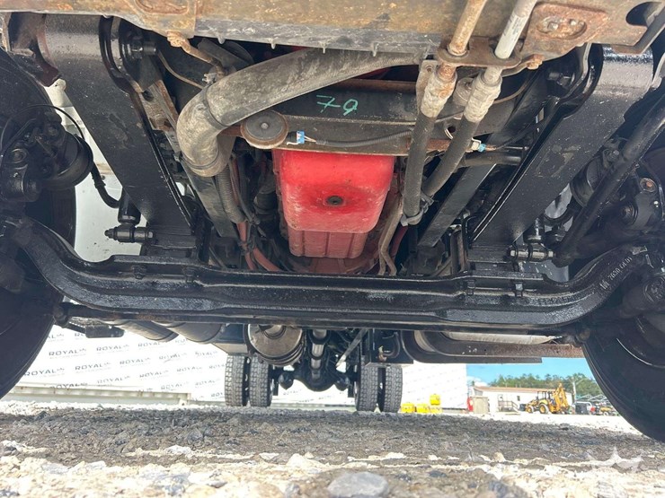 2020-international-mv607-image-44