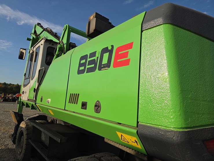 2015-sennebogen-830e-image-46