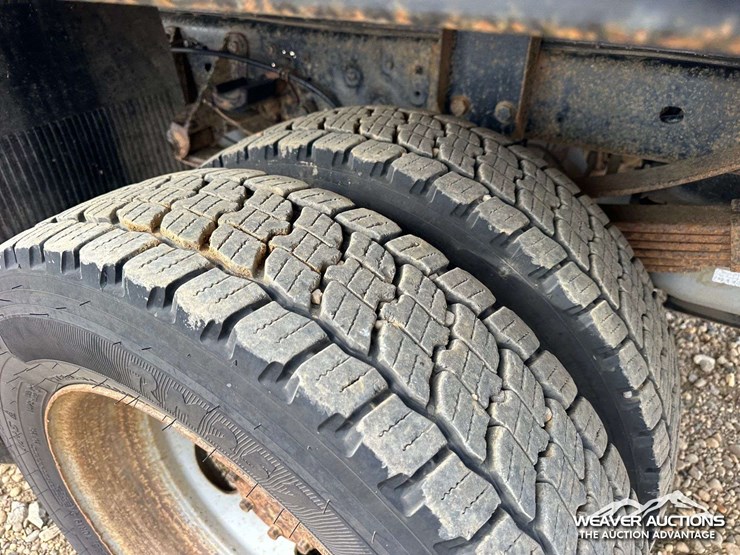2016-ford-f550-image-43