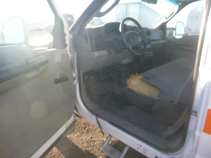 2005-ford-f450-image-12
