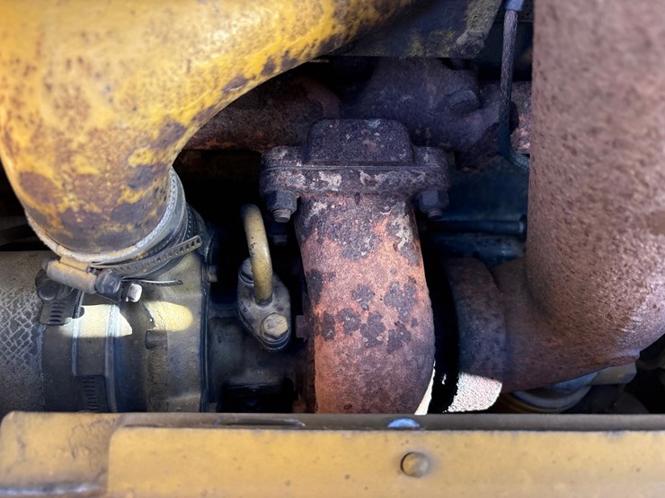 caterpillar-d5m-lgp-image-42