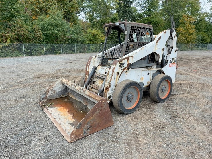 2006-bobcat-s300-image-1