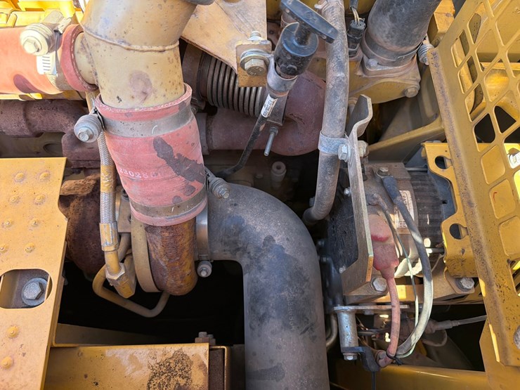 2013-caterpillar-c9-image-58