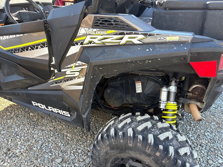 2017-polaris-rzr-900-image-12