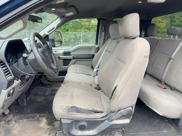 2019-ford-f150-xlt-image-18