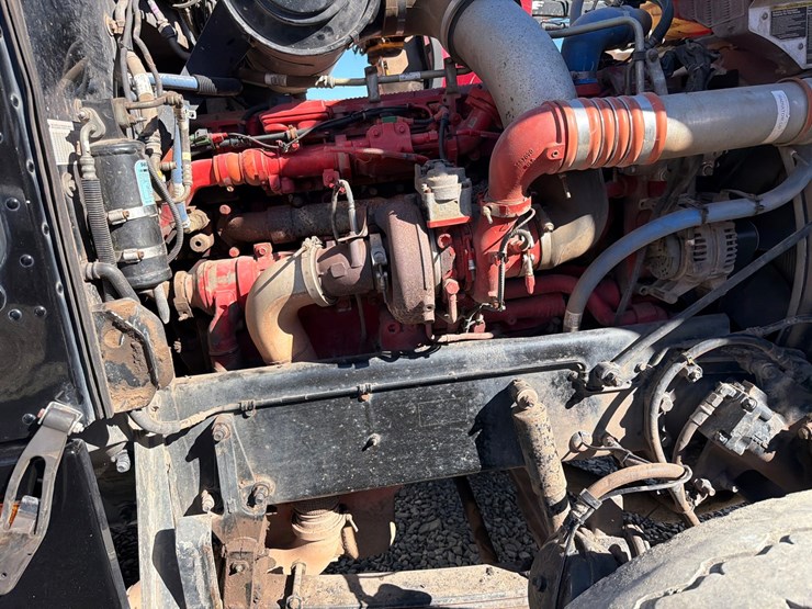 2019-peterbilt-367-image-68