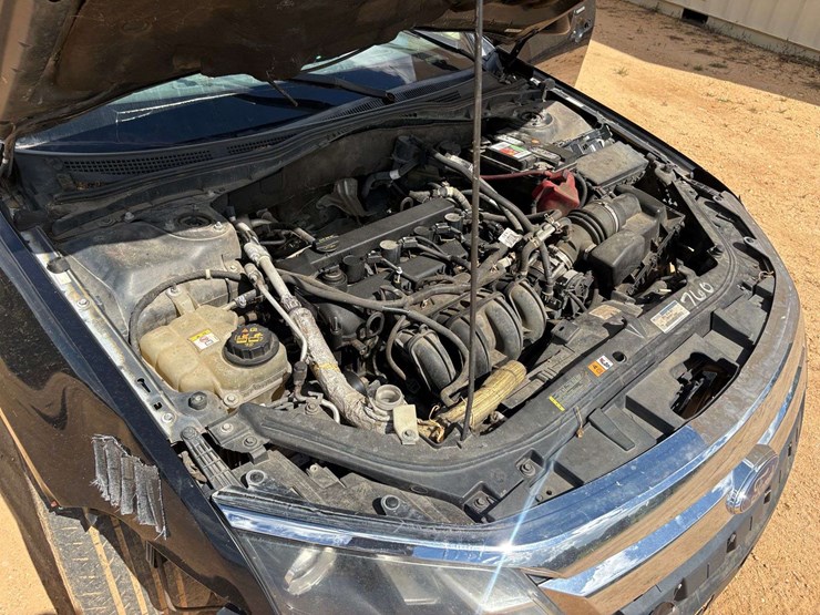 2010-ford-fusion-4-door-sedan-(215,818-miles)-image-23