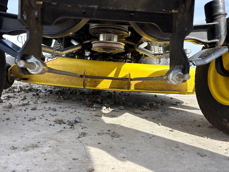 john-deere-x300-image-18