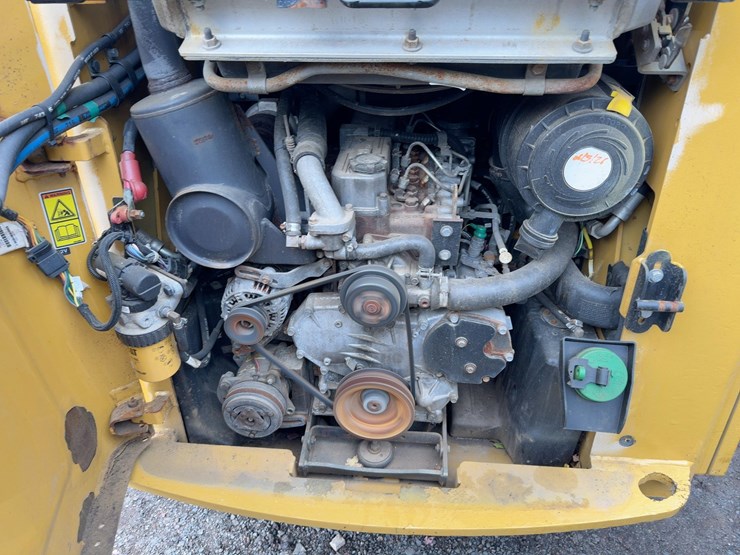 2013-caterpillar-262c2-image-15