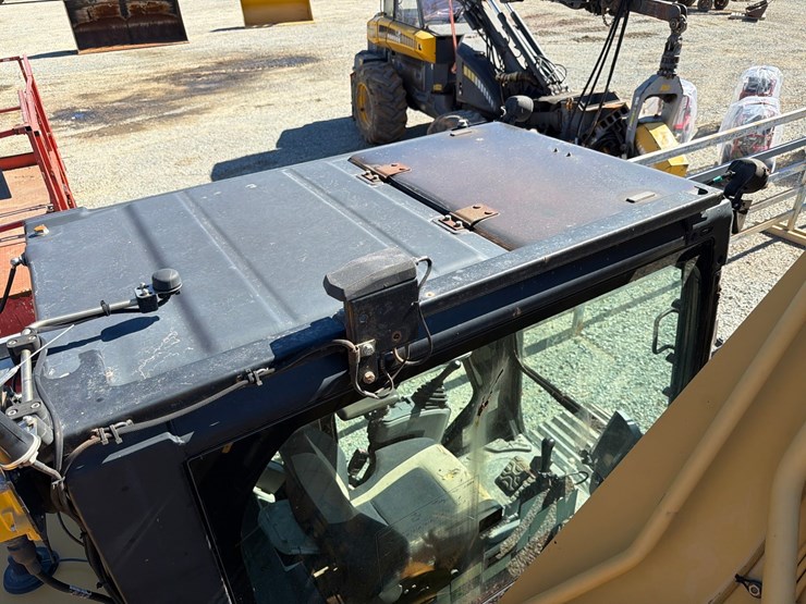 2013-caterpillar-c9-image-48
