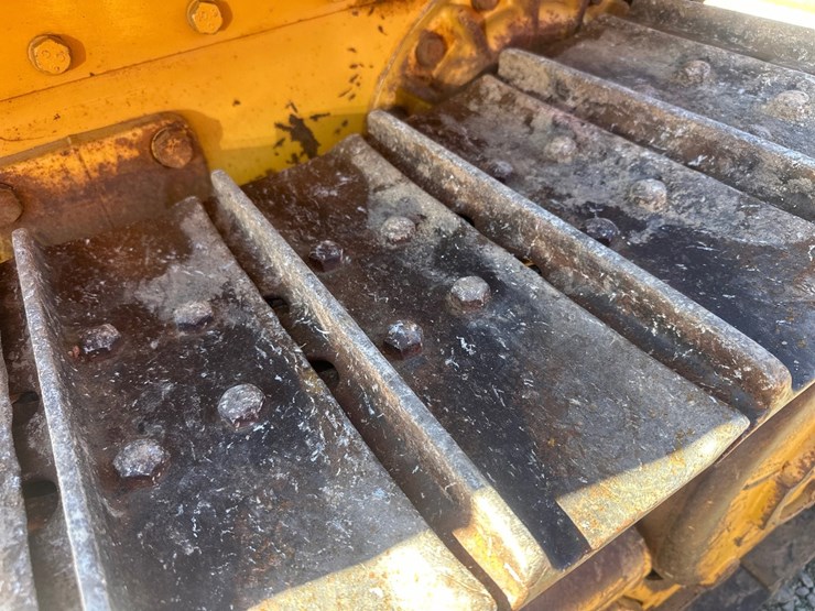 caterpillar-d3c-xl-image-48
