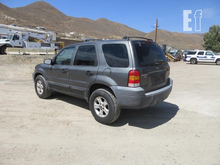 2005-ford-escape-xlt-image-4