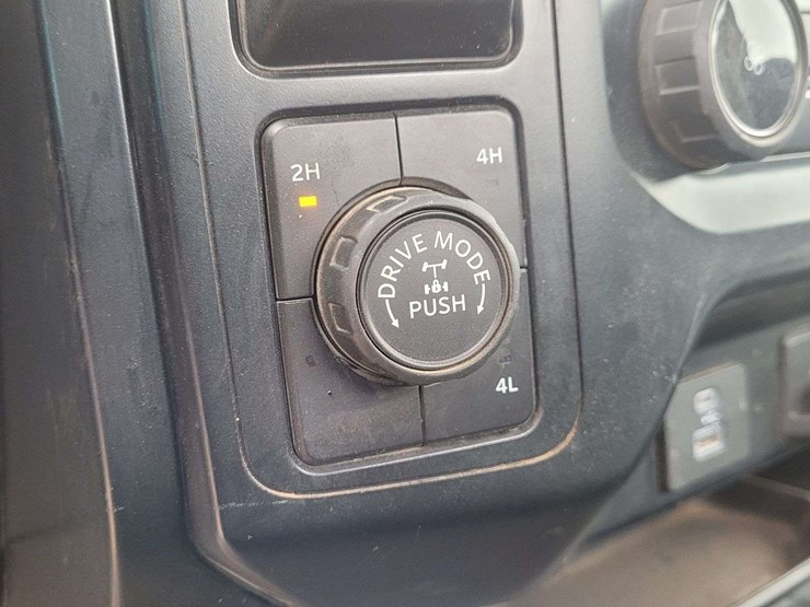 2023-ford-f150-image-14