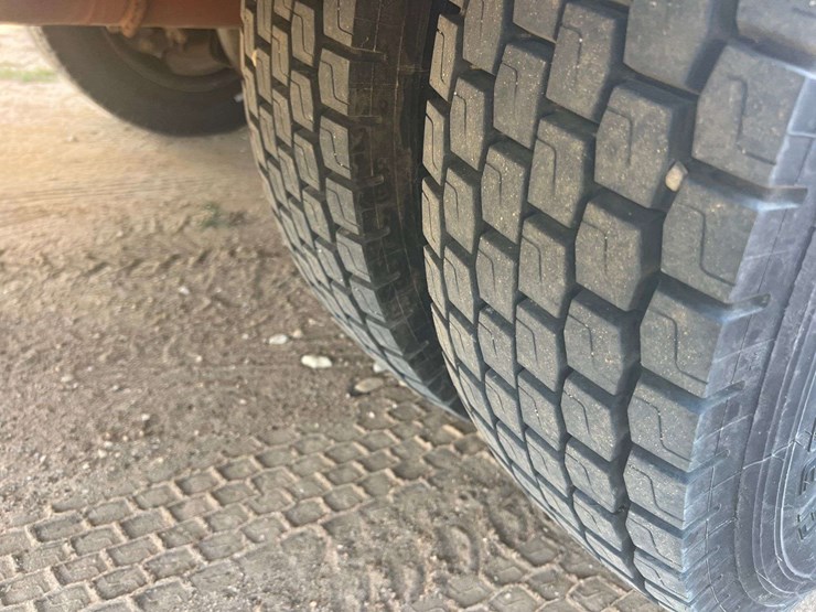 2015-ford-f550-image-42